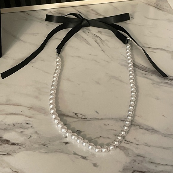 White Faux Pearl and Black Ribbon Necklace - Picture 5 of 5